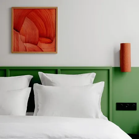 Edgar Saint-lazare - Amsterdam Aparthotel Parigi
